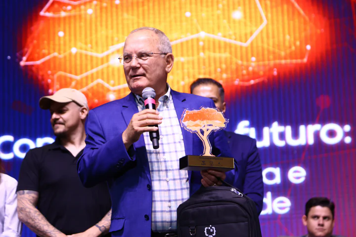 Momento de premiação no palco principal